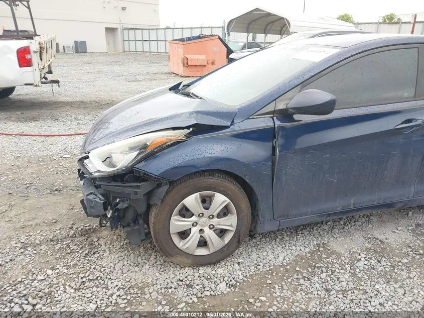 2016 HYUNDAI ELANTRA SE
