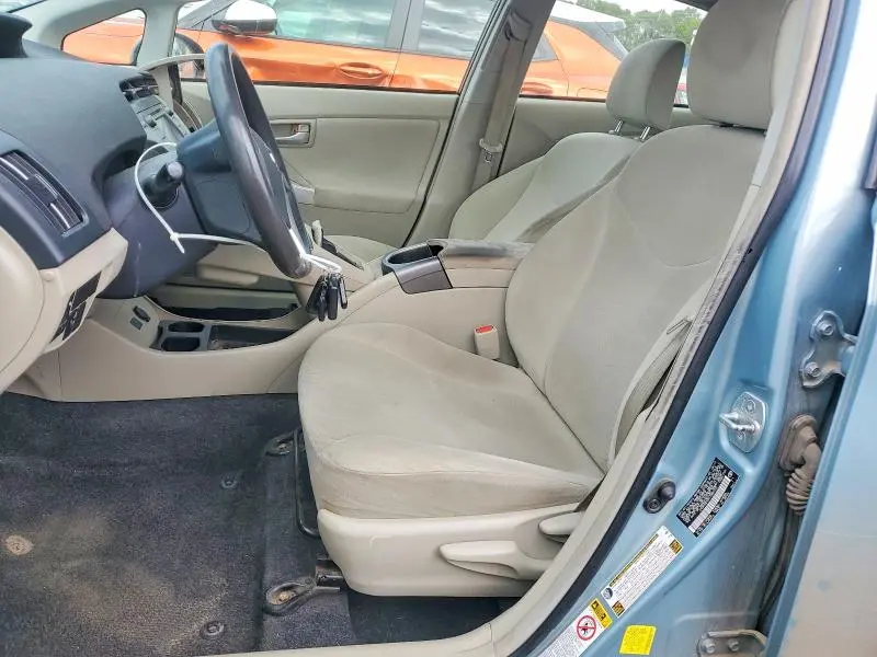 2015 TOYOTA PRIUS THREE  