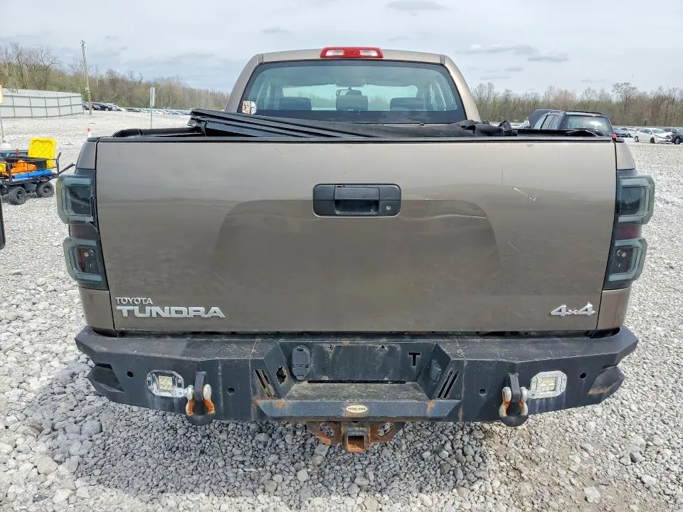 2010 TOYOTA TUNDRA DOUBLE CAB SR5  