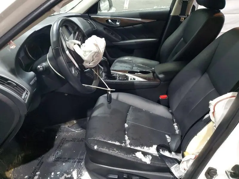 2018 INFINITI Q50 LUXE  