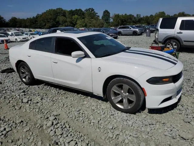 2015 DODGE CHARGER SXT  