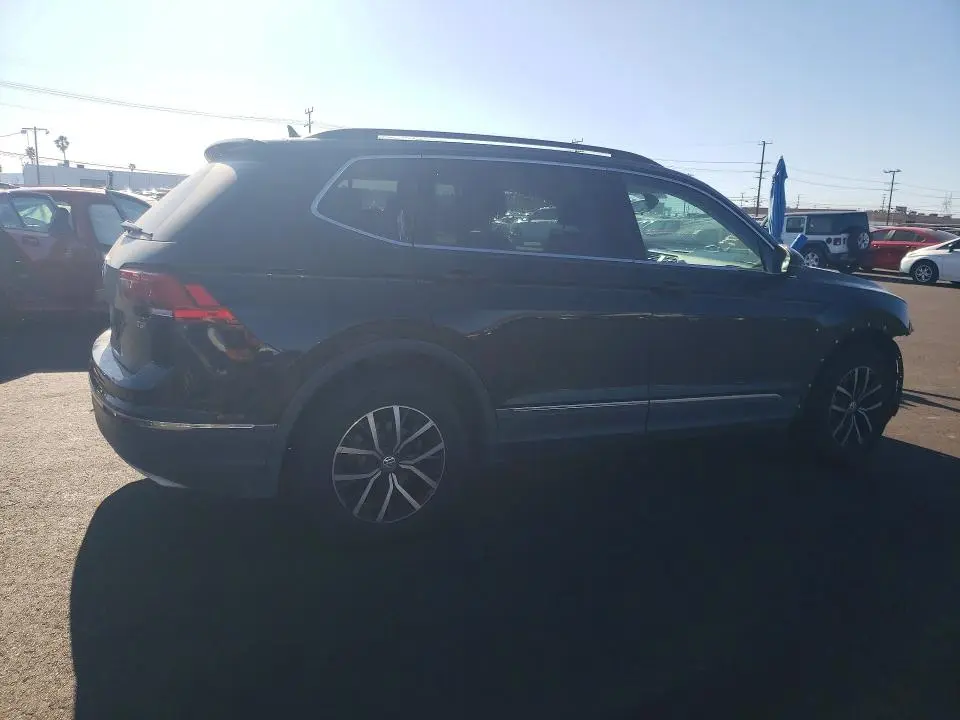 2018 VOLKSWAGEN TIGUAN SE  