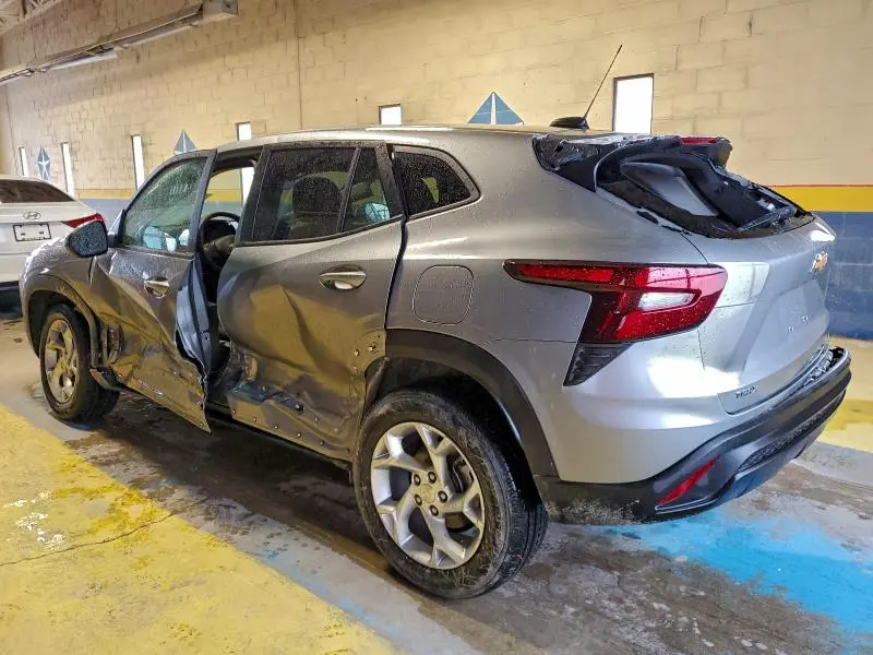 2025 CHEVROLET TRAX LS  