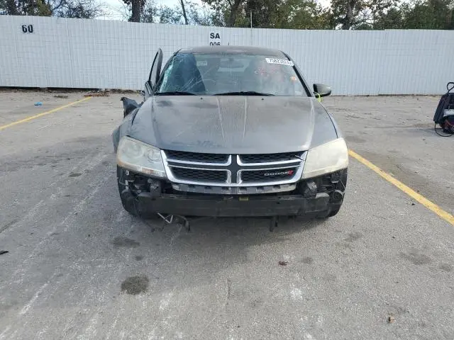 2013 DODGE AVENGER SE  