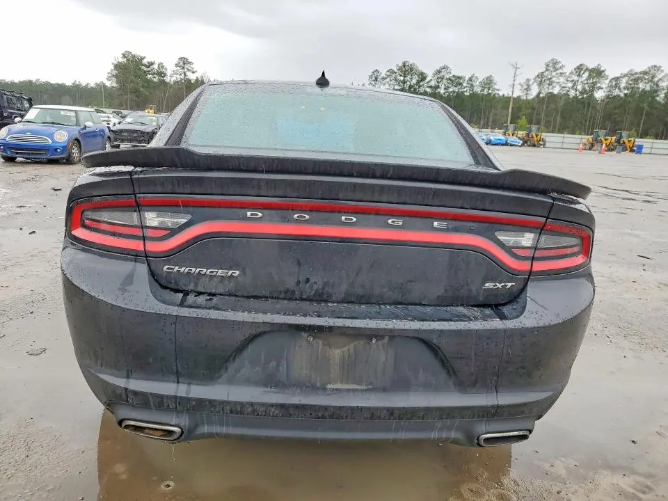 2016 DODGE CHARGER SXT  