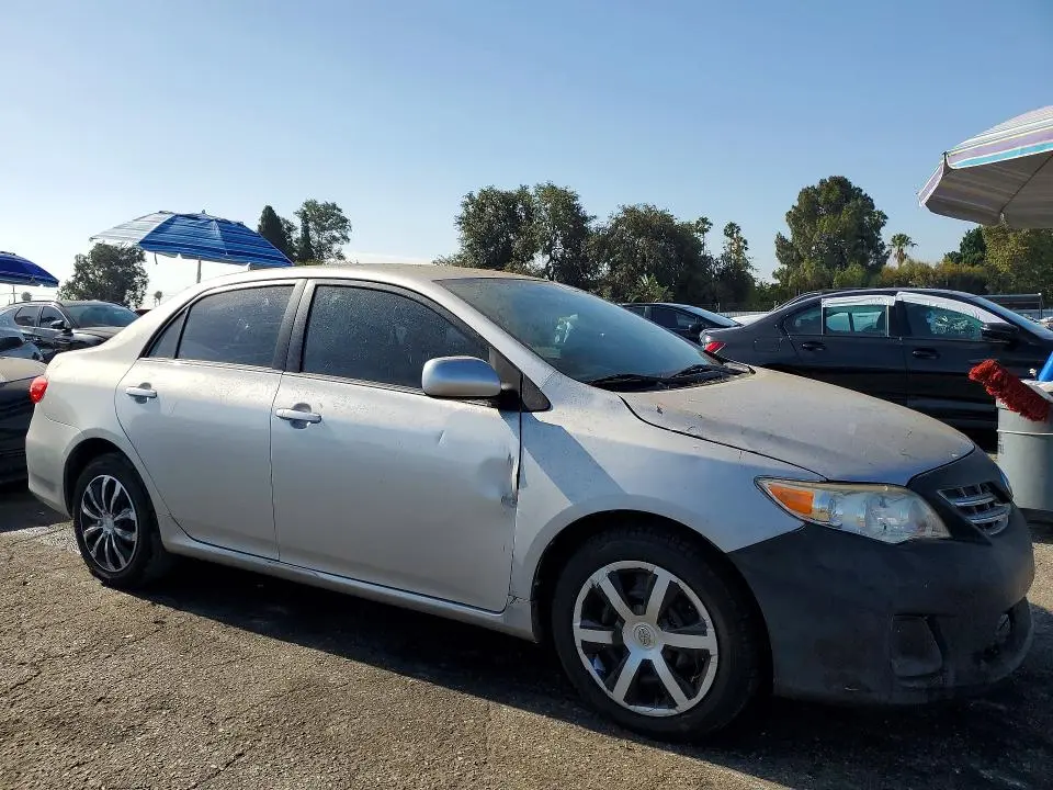 2013 TOYOTA COROLLA LE  