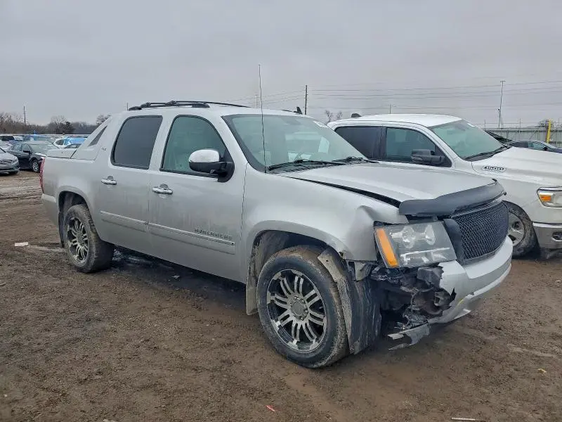 2011 CHEVROLET AVALANCHE LTZ  