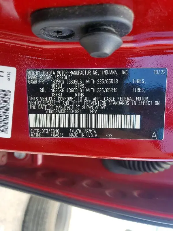 2023 TOYOTA HIGHLANDER XLE  