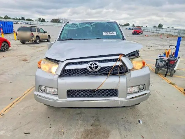 2013 TOYOTA 4RUNNER SR5  