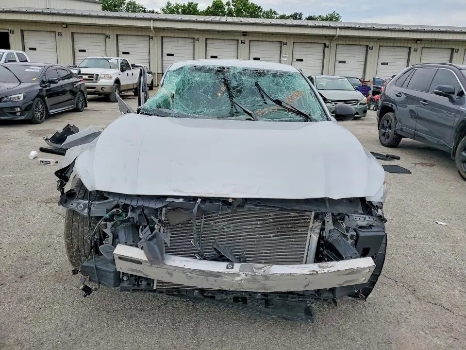 2024 NISSAN ALTIMA SV  