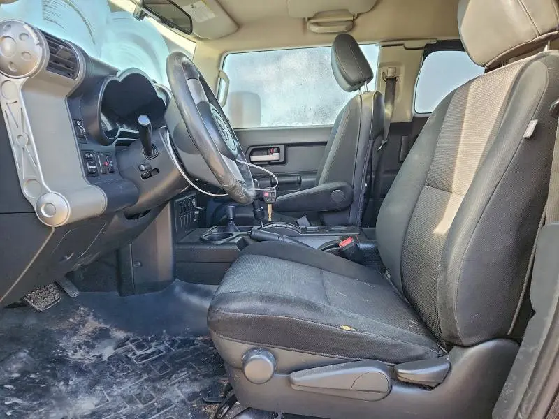 2010 TOYOTA FJ CRUISER   