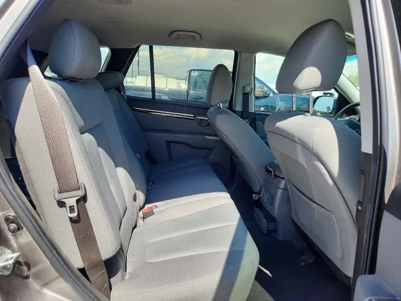 2011 HYUNDAI SANTA FE GLS  