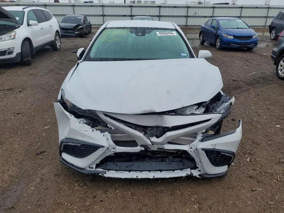 2022 TOYOTA CAMRY SE  