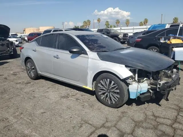 2024 NISSAN ALTIMA SV  