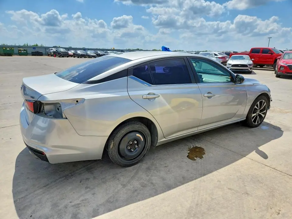 2020 NISSAN ALTIMA SR  