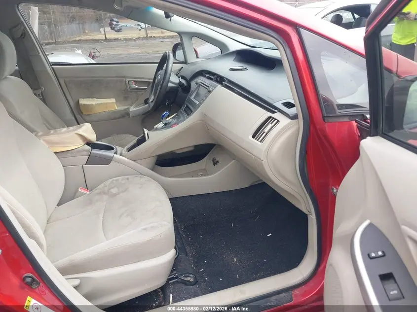 2015 TOYOTA PRIUS TWO