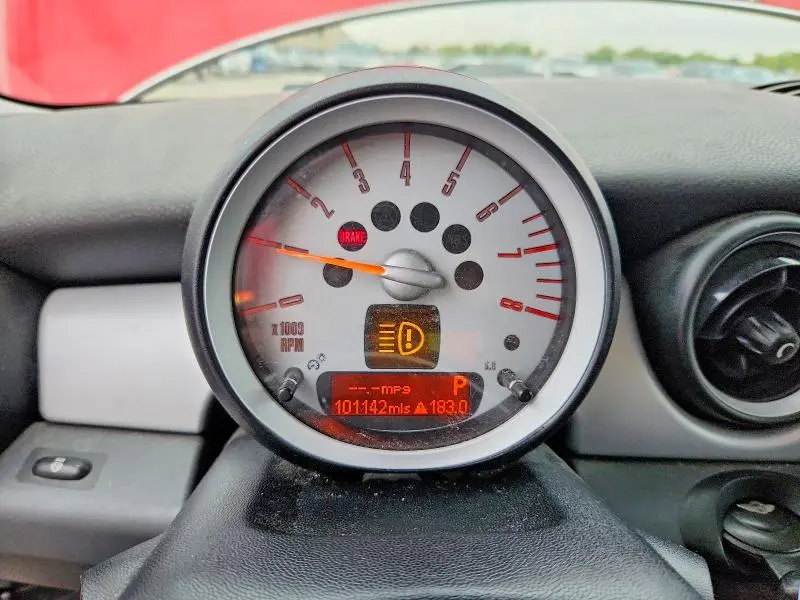 2010 MINI COOPER CLUBMAN  