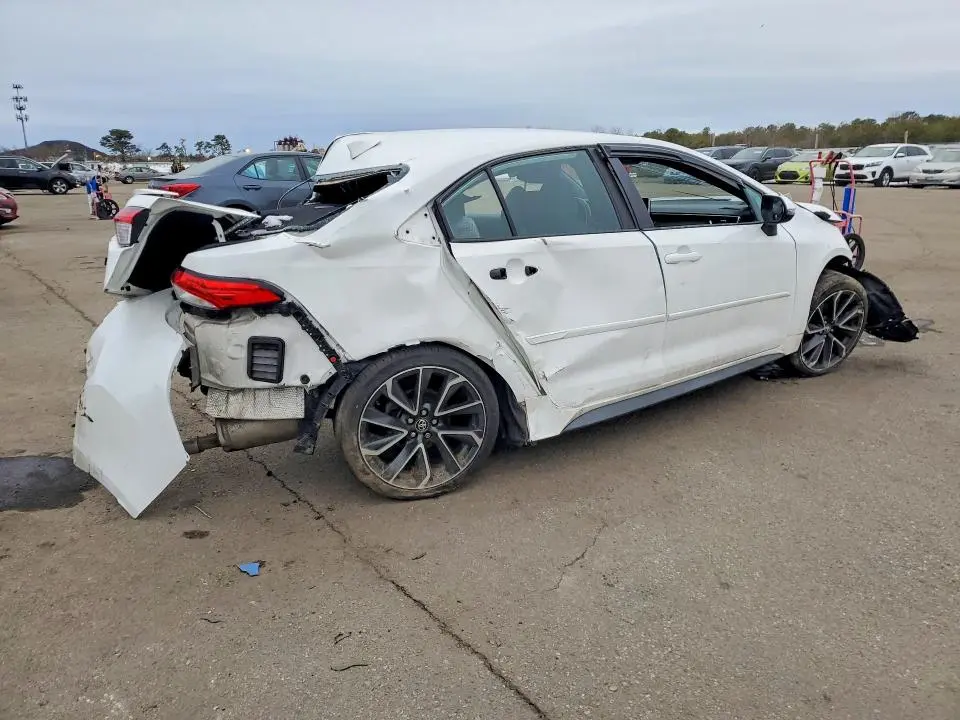 2020 TOYOTA COROLLA SE  