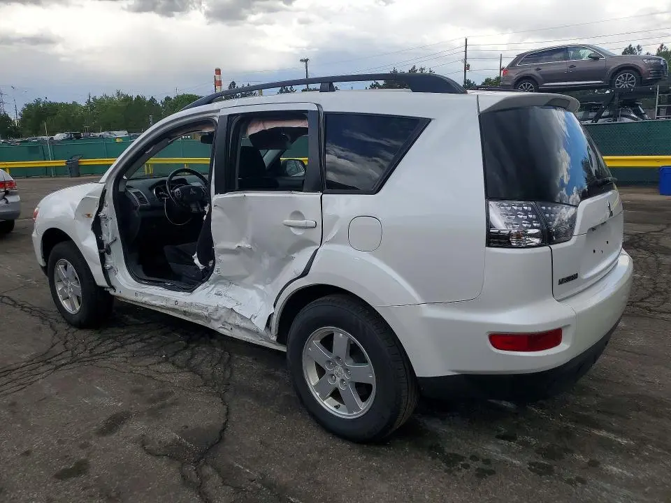 2010 MITSUBISHI OUTLANDER ES  