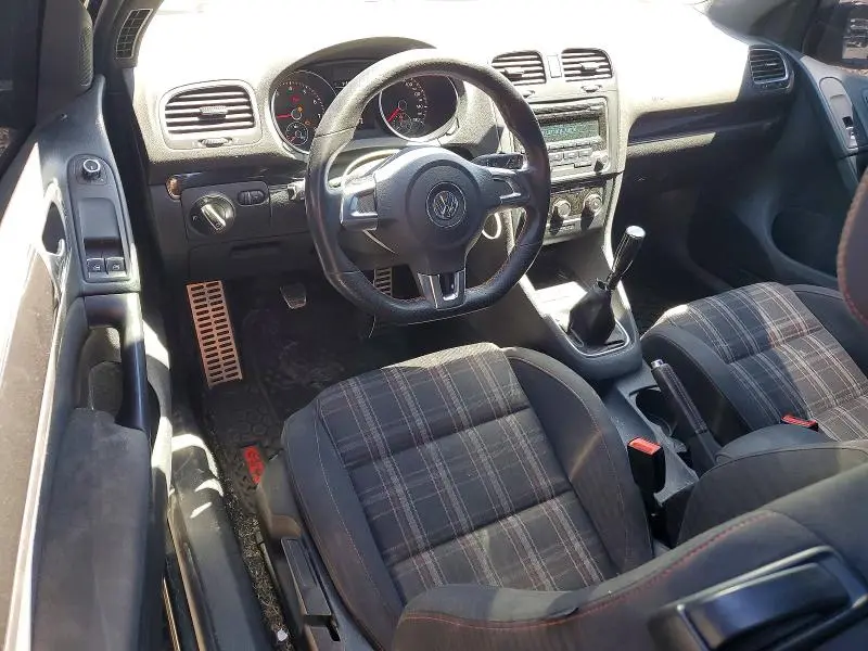 2013 VOLKSWAGEN GTI   