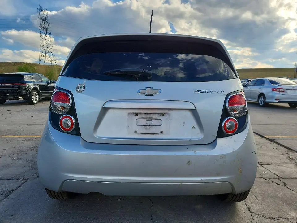 2015 CHEVROLET SONIC LT  