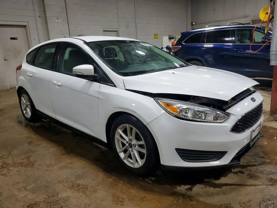 2016 FORD FOCUS SE  