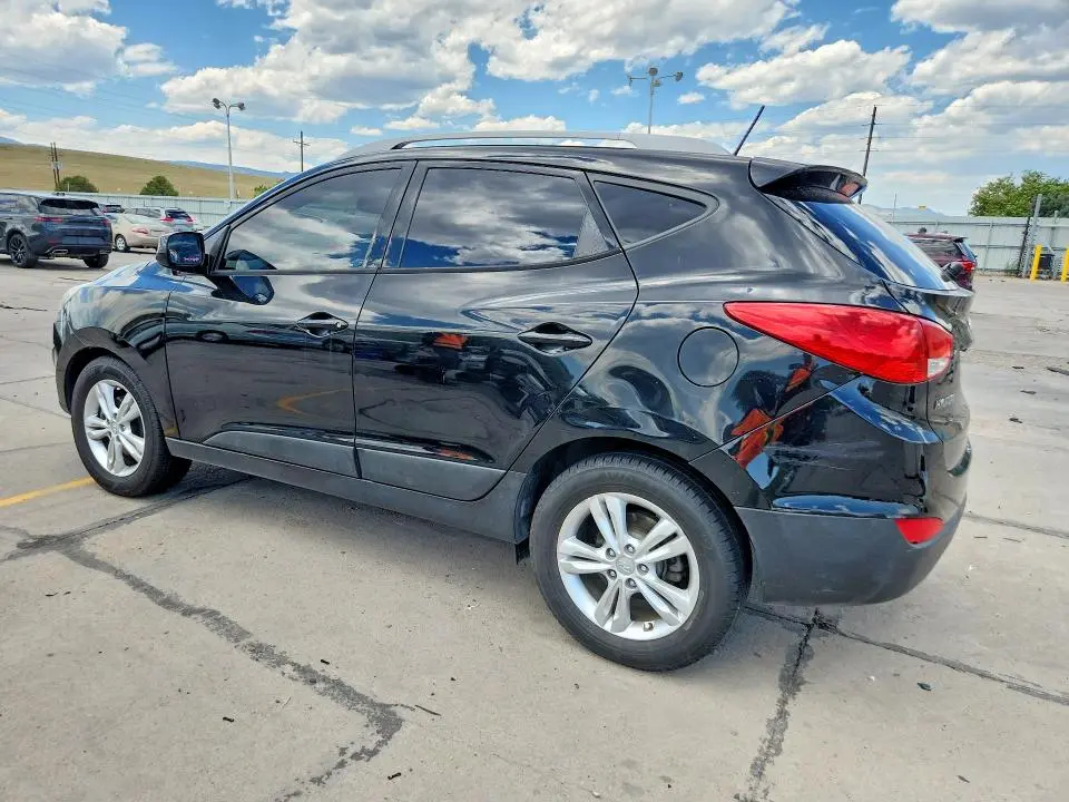 2011 HYUNDAI TUCSON GLS  
