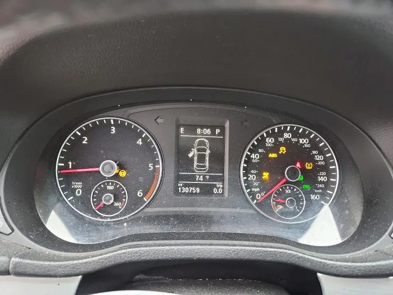 2013 VOLKSWAGEN PASSAT SE  
