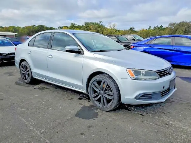 2014 VOLKSWAGEN JETTA SE  