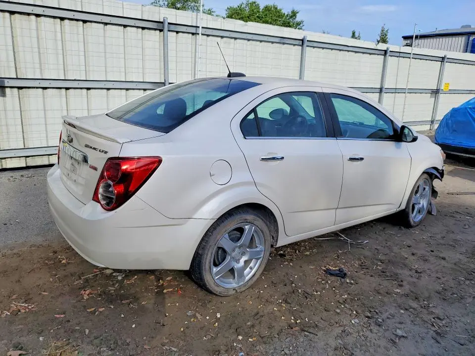 2015 CHEVROLET SONIC LTZ  