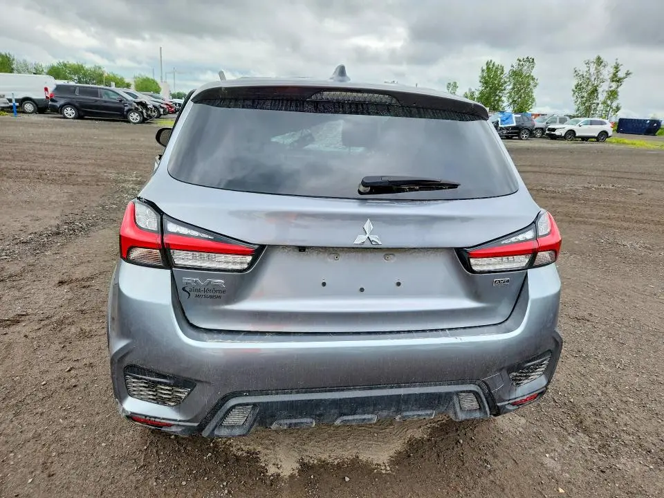 2024 MITSUBISHI RVR SE  