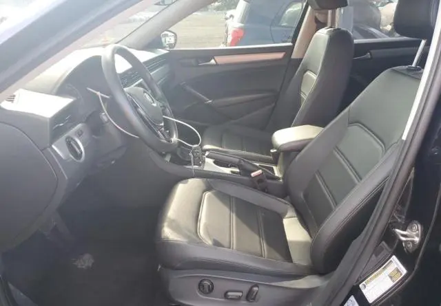 2021 VOLKSWAGEN PASSAT SE  