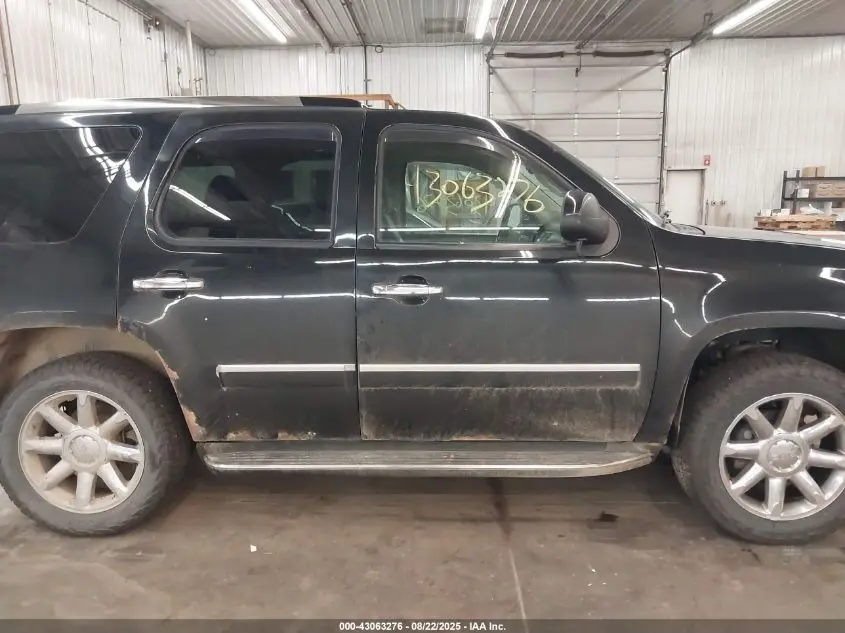 2011 GMC YUKON DENALI