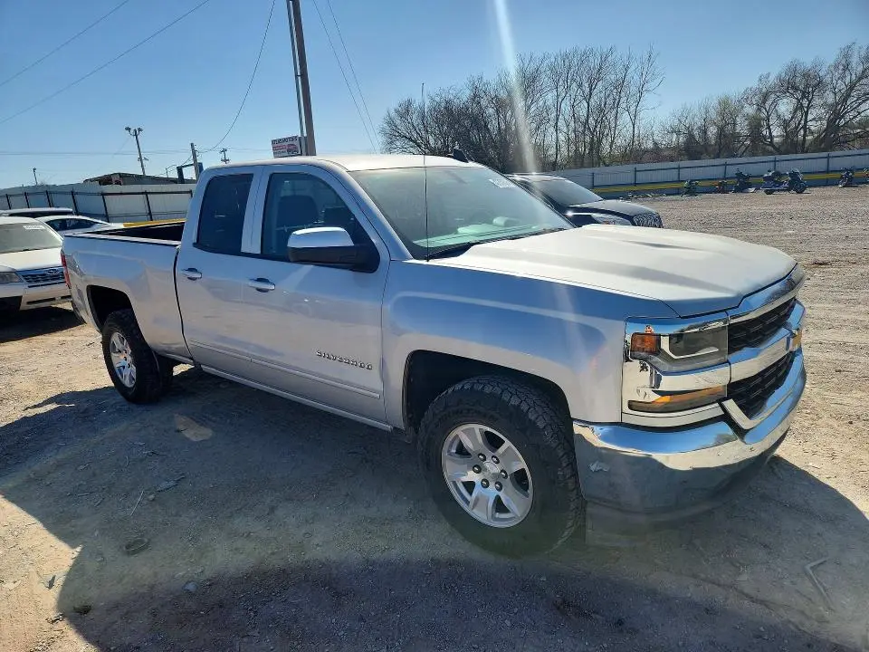 2018 CHEVROLET SILVERADO C1500 LT  