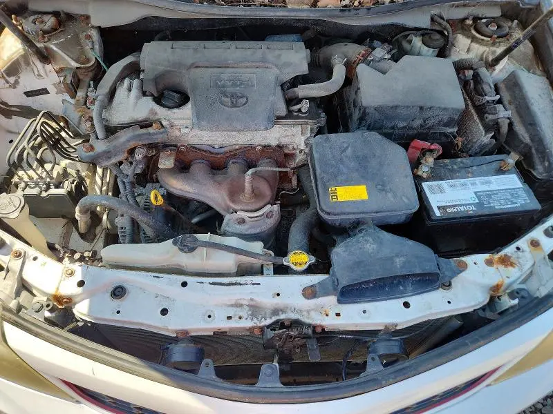 2012 TOYOTA CAMRY SE  