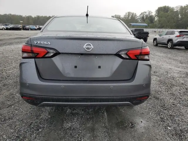 2021 NISSAN VERSA S  
