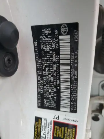 2017 TOYOTA CAMRY LE  