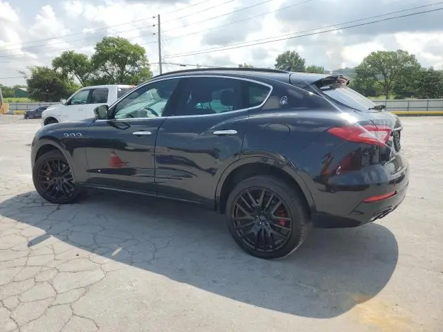 2017 MASERATI LEVANTE S SPORT  