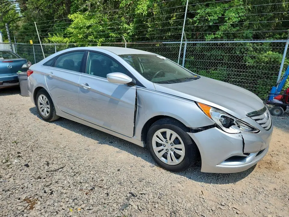 2012 HYUNDAI SONATA GLS  