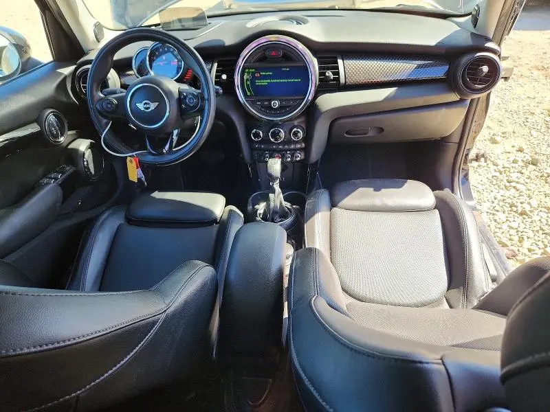 2017 MINI COOPER S  