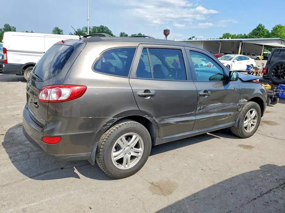 2012 HYUNDAI SANTA FE GLS  