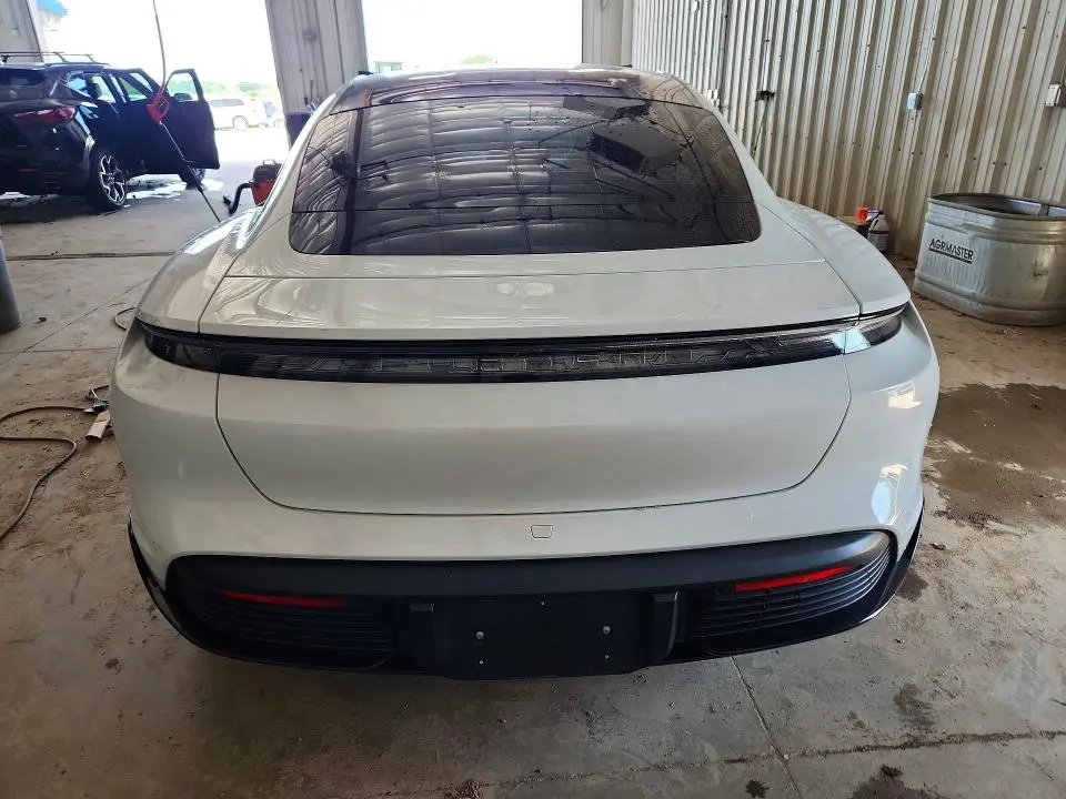 2021 PORSCHE TAYCAN 4S  