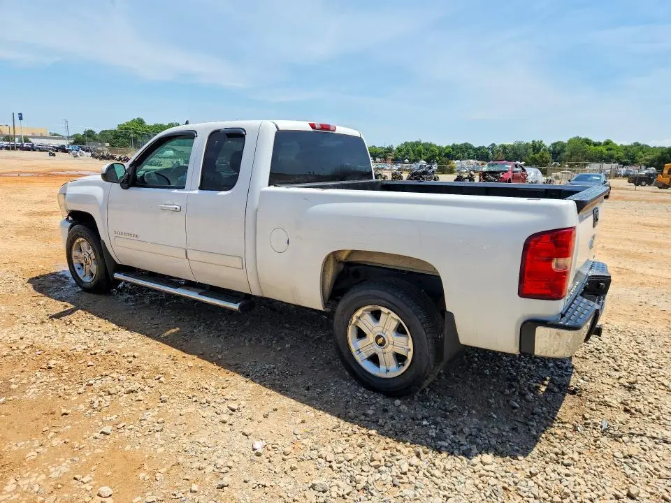 2011 CHEVROLET SILVERADO C1500 LT  
