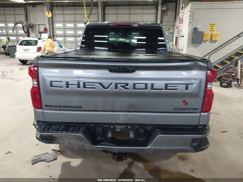 2023 CHEVROLET SILVERADO 1500 4WD  SHORT BED CUSTOM