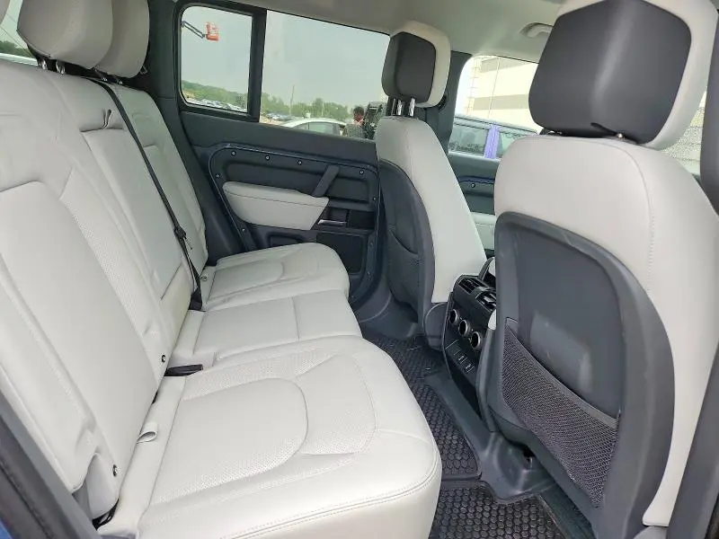 2026 LAND ROVER DEFENDER 110 X-DYNAMIC SE  