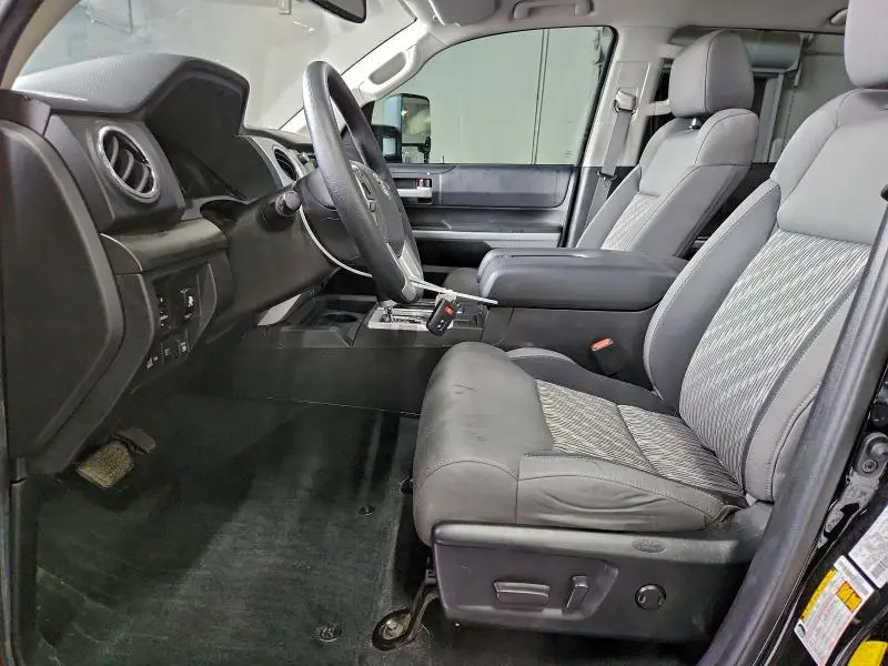 2021 TOYOTA TUNDRA CREWMAX SR5  