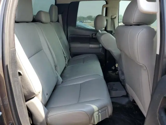 2011 TOYOTA TUNDRA DOUBLE CAB SR5  
