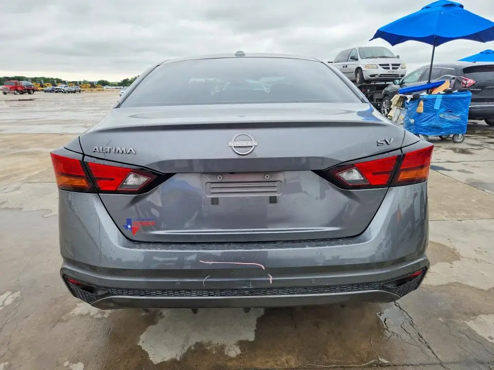 2024 NISSAN ALTIMA SV  