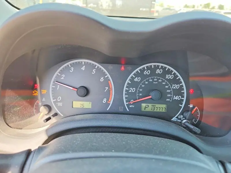 2013 TOYOTA COROLLA LE  