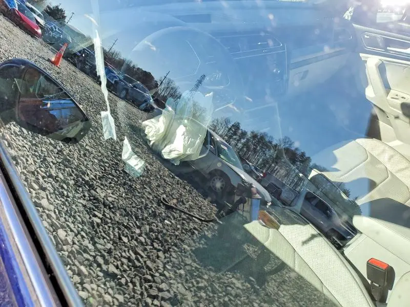 2022 VOLKSWAGEN TIGUAN SEL R-LINE  